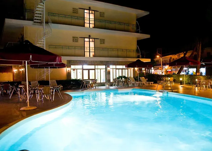 Esperia Hotel 3*